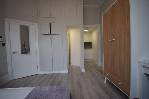 undefined, 5 Queen's Gardens, London W2