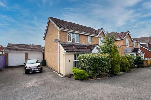 4 bedroom detached house for sale, 43 Powell Drive, Llanharan, CF72 9UU