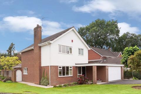 4 bedroom detached house for sale, Roseville Drive, Mossley