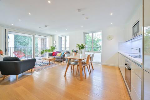 2 bedroom flat for sale, Heygate street, Elephant and Castle, London, SE17