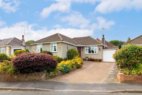 2 bedroom bungalow for sale, Mayes Close, Warlingham