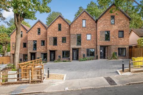 4 bedroom terraced house for sale, Selcroft Road, Purley