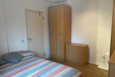 1 bedroom apartment to rent, Kilburn High Road, London