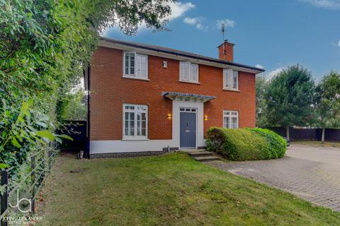 4 bedroom detached house for sale, Elgar Drive, Witham