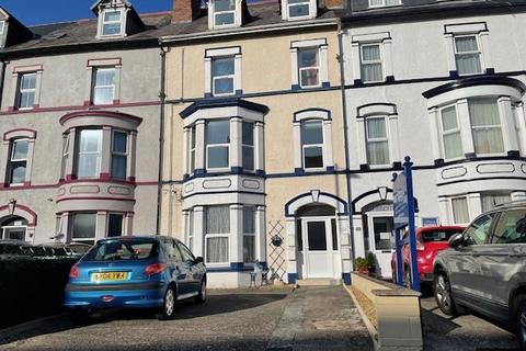 1 bedroom flat for sale, Deganwy Avenue, Llandudno