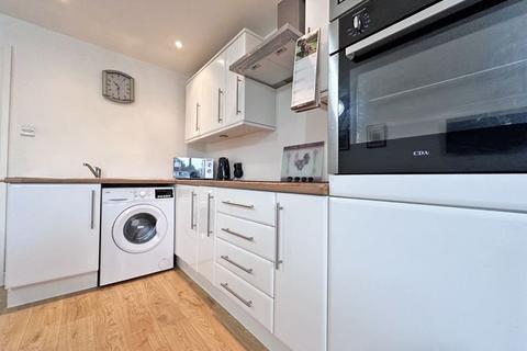 1 Bertram Close, Tipton, DY4 0EL