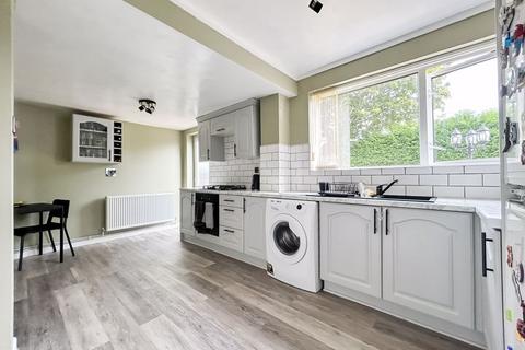 31 Elmtree Road, Sutton Coldfield, B74 3RX