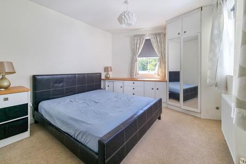 1 bedroom apartment for sale, High Street, Hampton Wick, Kingston upon Thames