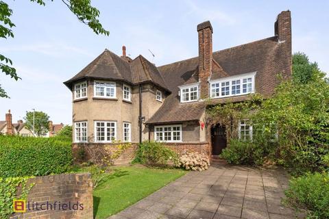 5 bedroom semi-detached house for sale, Meadway, Hampstead Garden Suburb, NW11