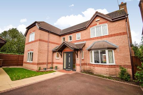 4 bedroom detached house to rent, Queensbury Chase, Littleover