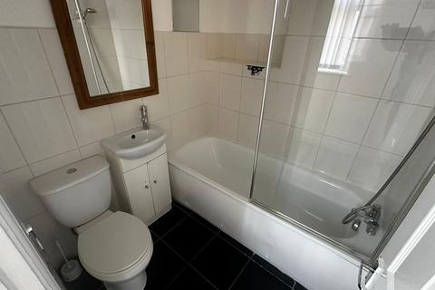 Studio to rent, 1 bedroom studio apartment - Luton Town Central - LU1