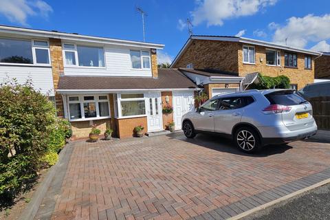 3 bedroom semi-detached house to rent, 23 Merton Close, DY10