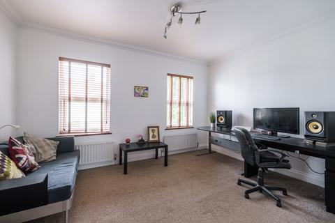 118 Colegrave Road, London, E15 1EA