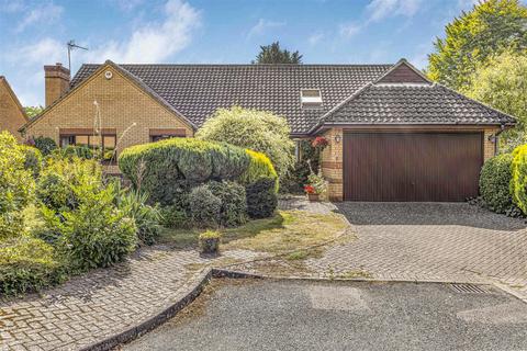 2 The Orchards, Great Shelford, Cambridge, CB22 5AB