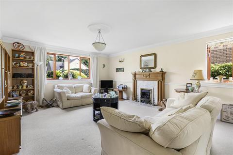 2 The Orchards, Great Shelford, Cambridge, CB22 5AB