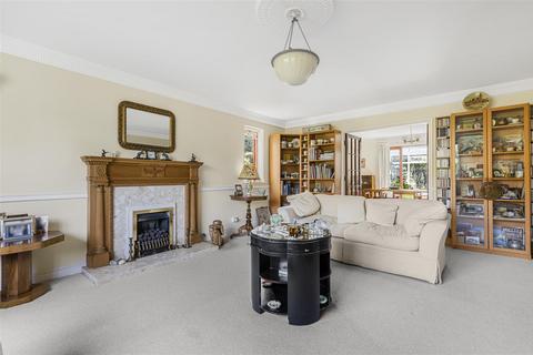 2 The Orchards, Great Shelford, Cambridge, CB22 5AB