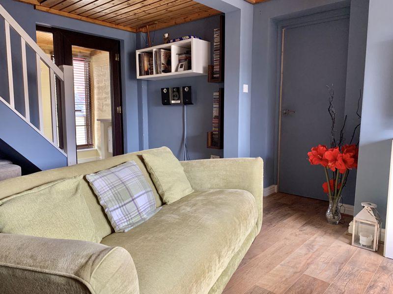 Lounge 6