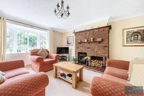 4 bedroom detached house for sale, Bridgewater Drive, Great Glen, Leicestershire