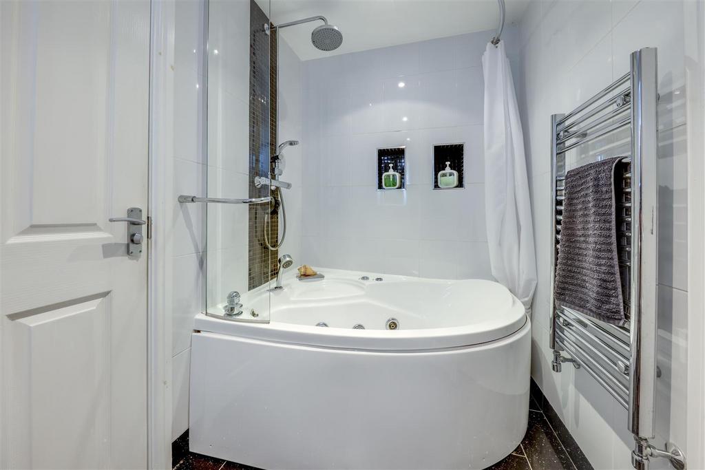 Jack &amp; Jill Bathroom Alt