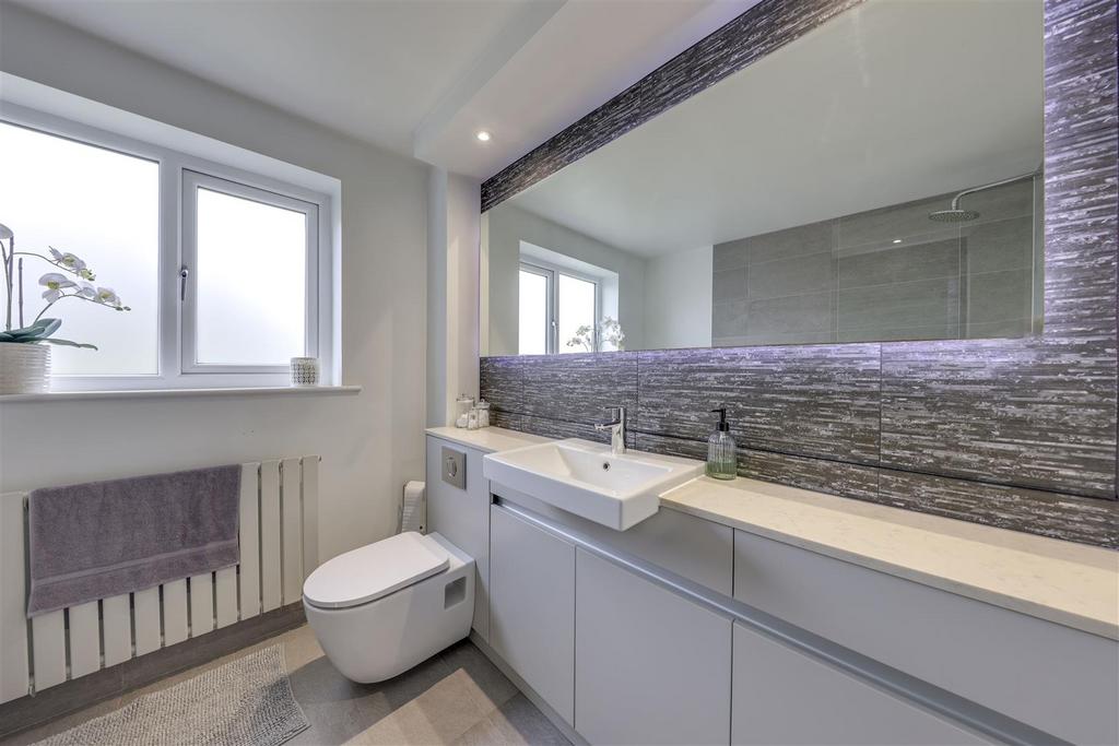 Family Bathroom Alt