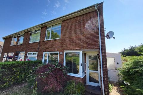 4 bedroom terraced house to rent, The Peacheries, Chichester