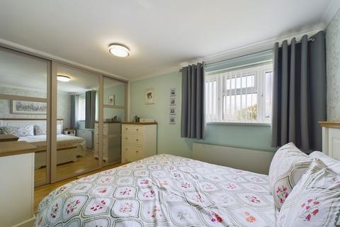 1 bedroom flat for sale, Epsom Downs