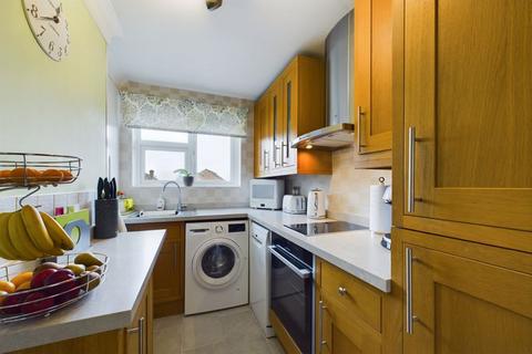 65 Merland Rise, Epsom, KT18 5RN