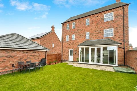 Forth Drive, Lubbesthorpe, LE19