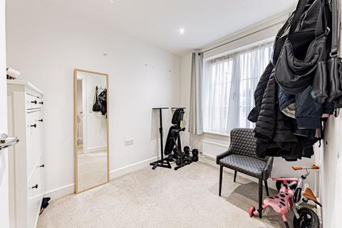 68 Bedford Road, Houghton Regis, Dunstable, LU5 6JR
