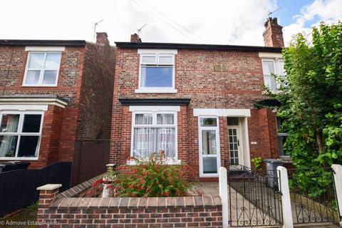 3 bedroom end of terrace house for sale, Sinderland Road, Altrincham, WA14 5JJ