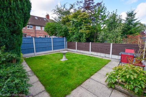 3 bedroom end of terrace house for sale, Sinderland Road, Altrincham, WA14 5JJ