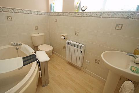 23 Elms Close, Sandleheath, Fordingbridge, SP6 1PH