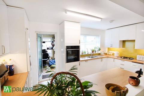 56 Rowlands Close, Cheshunt, Waltham Cross, EN8 9NP