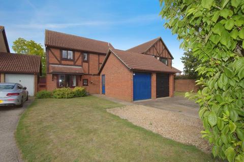 3 bedroom detached house for sale, Coniston Road, Gunthorpe, Peterborough, PE4 7GU