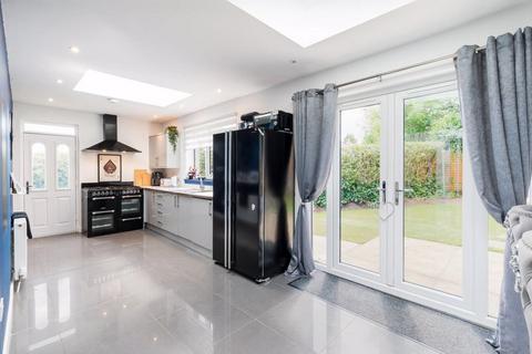 35 Eliots Park, Peebles, EH45 8HB