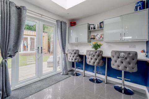 35 Eliots Park, Peebles, EH45 8HB