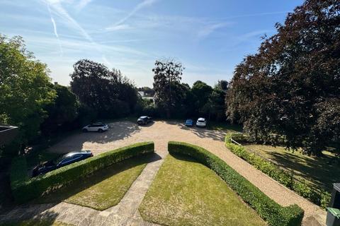 5 Ampthill Road, Silsoe, Bedford, MK45 4DX