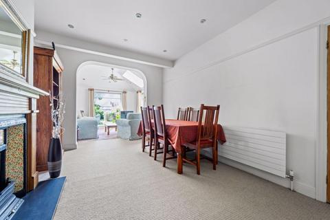 41 Ebbisham Road, Worcester Park, KT4 8ND
