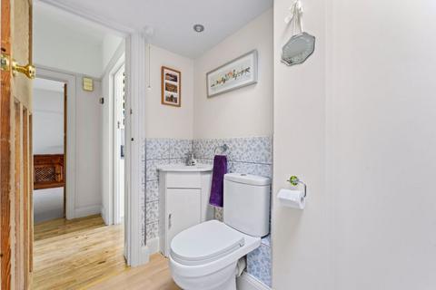 41 Ebbisham Road, Worcester Park, KT4 8ND