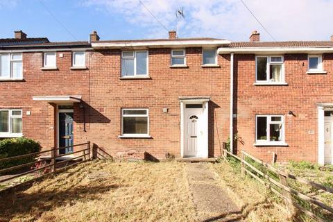 3 bedroom terraced house for sale, Court Close, Aylesbury