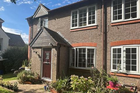 2 bedroom flat for sale, Market Field, Station Road, Steyning, West Sussex, BN44 3SU