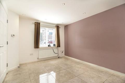 3 bedroom semi-detached house to rent, Gretna Mews, Edinburgh, EH6