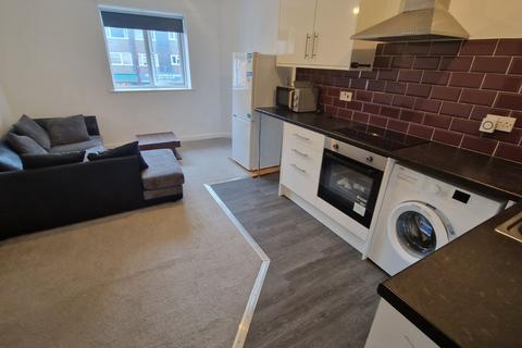 2 bedroom flat to rent, Castle Street, Bilston, West Midlands, WV14