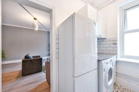 1 bedroom flat to rent, Essex Road, Islington, London, N1