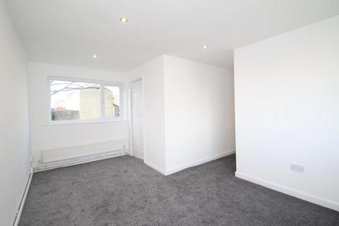 2 bedroom flat to rent, Holtdale Fold, Leeds, West Yorkshire, LS16