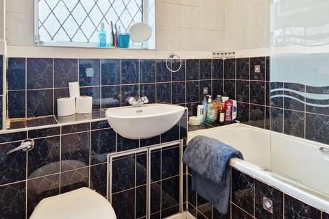 49 Bramham Drive, Harrogate, HG3 2TZ