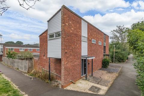 3 bedroom semi-detached house for sale, Sutton Close, Winyates West, Redditch, Worcestershire, B98