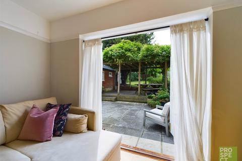 38 Morgan Road, Reading, RG1 5HG