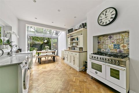 27 Dancer Road, Richmond, TW9 4LD