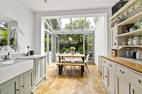 27 Dancer Road, Richmond, TW9 4LD